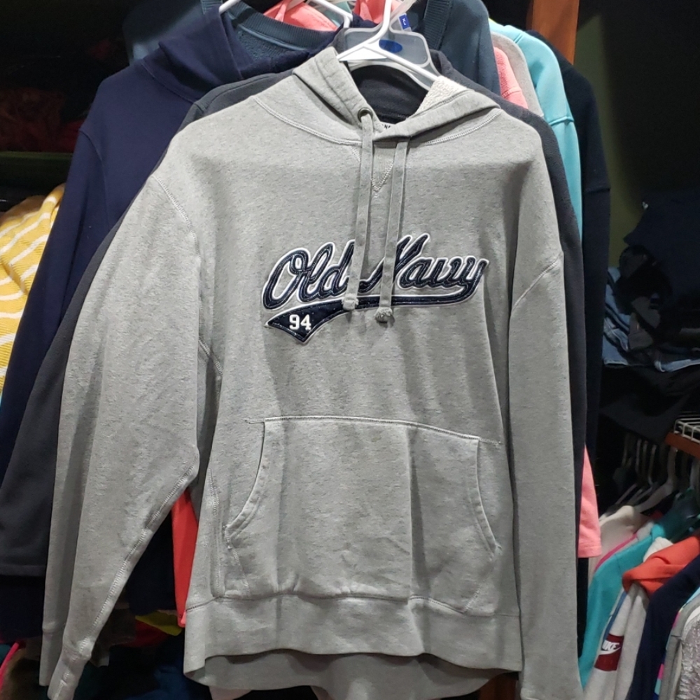 Old navy sweat shirt / light stain on pocket